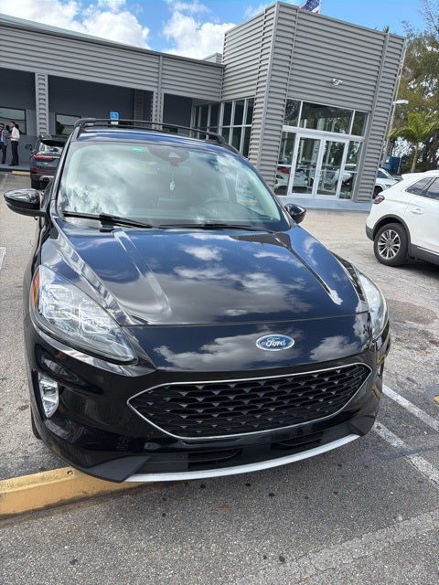 2020 Ford Escape Titanium