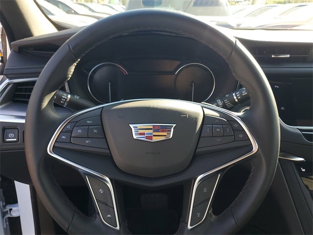 2024 Cadillac XT5 Luxury