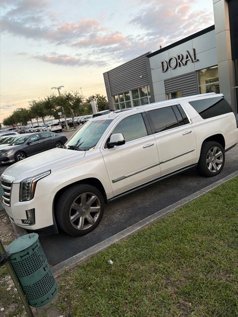 2016 Cadillac Escalade ESV Premium