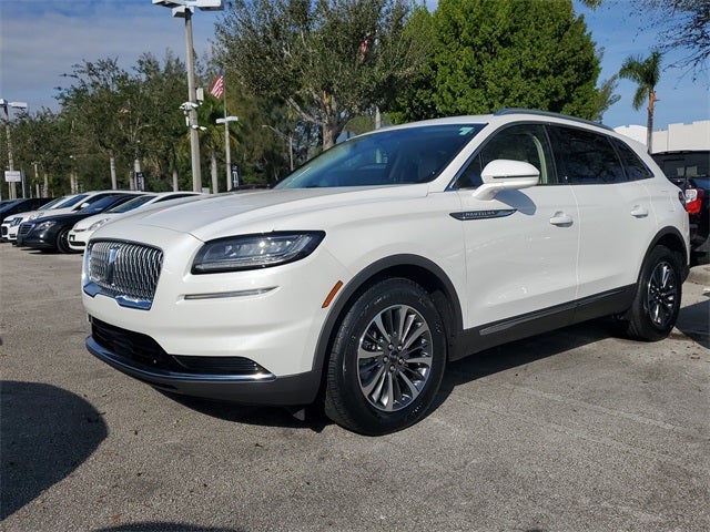 2023 Lincoln Nautilus Standard