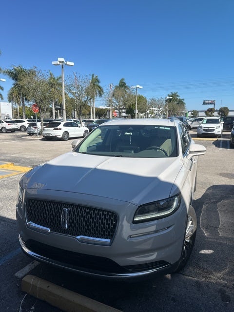 2023 Lincoln Nautilus Standard