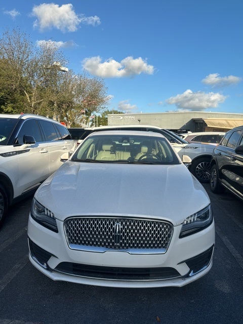 2020 Lincoln MKZ Standard