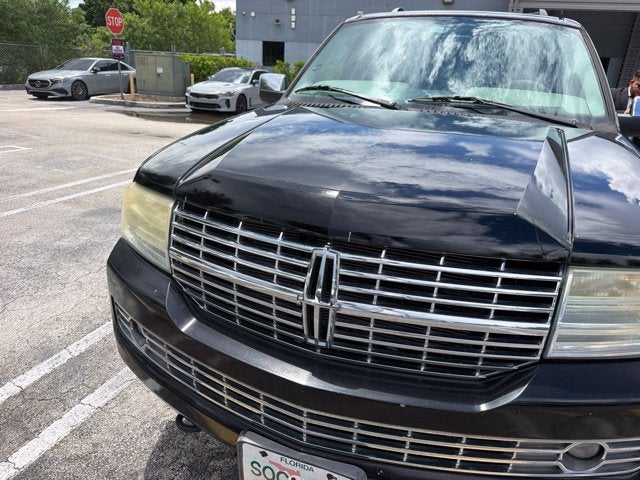 2007 Lincoln Navigator Base