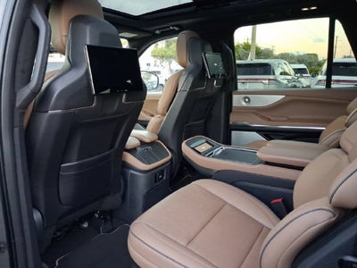 2025 Lincoln Navigator L Black Label