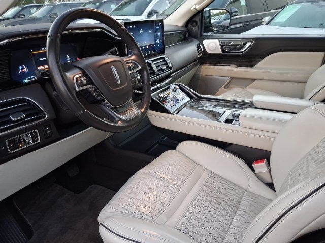 2022 Lincoln Navigator L Black Label