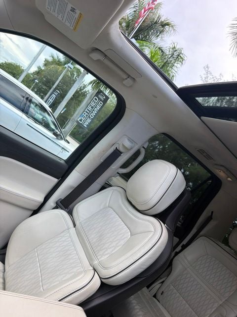 2022 Lincoln Navigator L Black Label