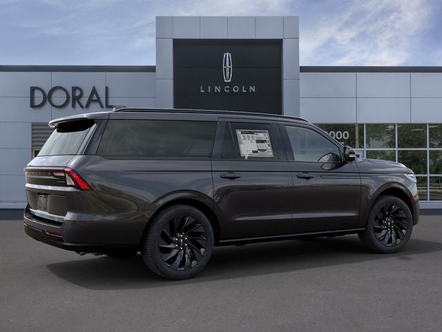 2027 Lincoln Navigator L Reserve