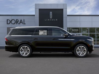 2027 Lincoln Navigator L Reserve