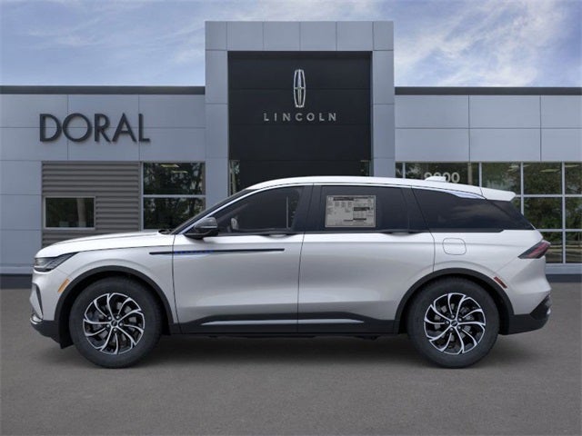 2025 Lincoln Nautilus Premiere Service Loaner