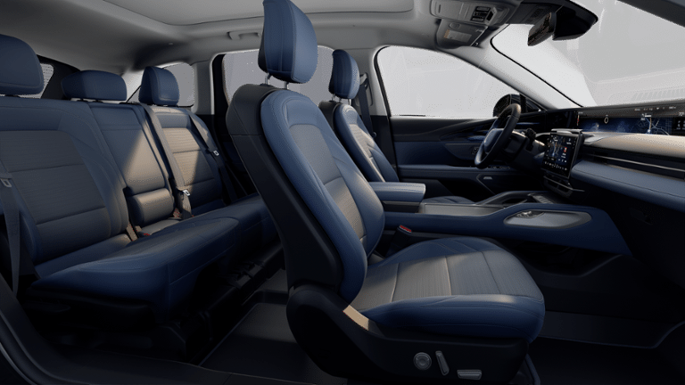 2025 Lincoln Nautilus Reserve Service Loaner