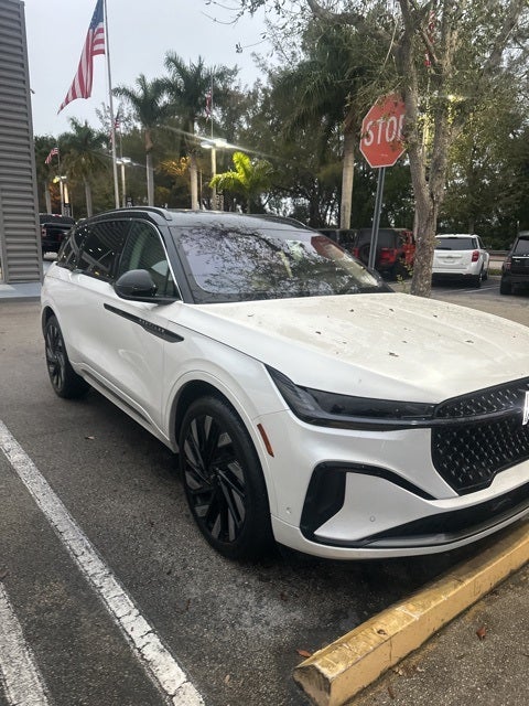 2024 Lincoln Nautilus Black Label