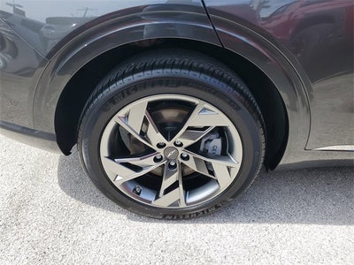 2025 Genesis Electrified GV70 Advanced