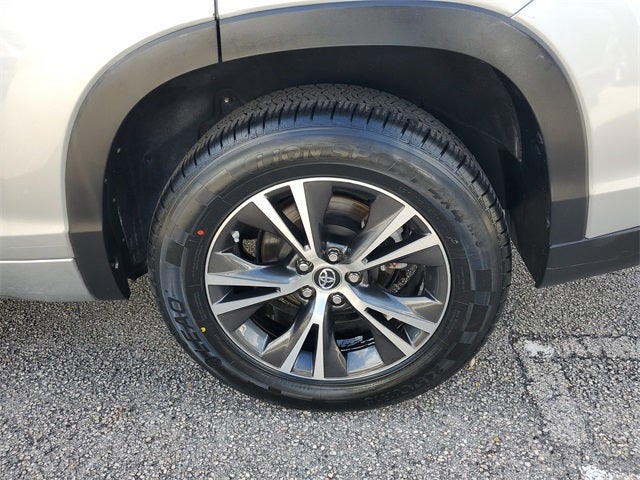 2018 Toyota Highlander LE