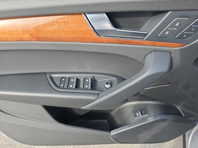 2022 Audi Q5 45 S line Premium quattro