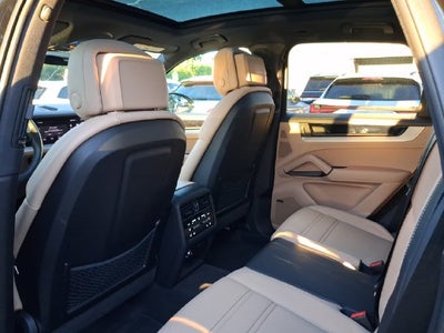 2024 Porsche Cayenne Base