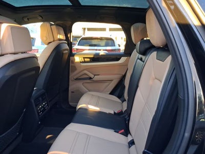 2024 Porsche Cayenne Base