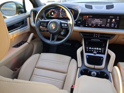 2024 Porsche Cayenne Base
