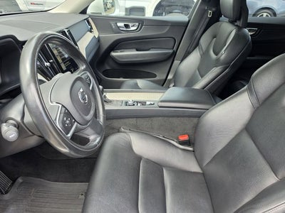 2018 Volvo XC60 T6 Momentum