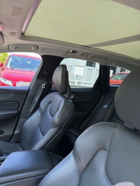 2018 Volvo XC60 T6 Momentum