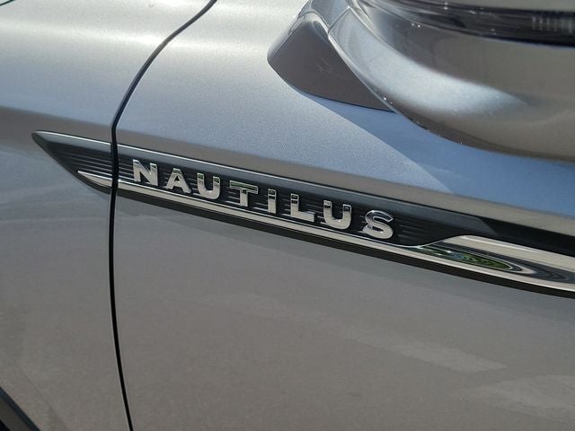 2021 Lincoln Nautilus Reserve