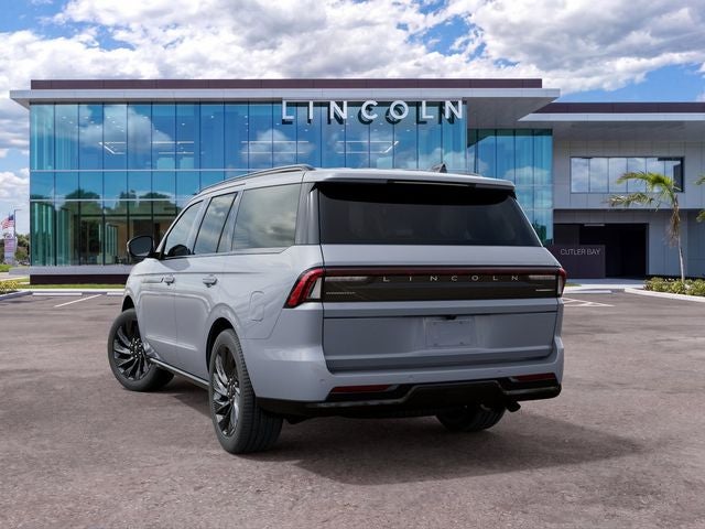 2027 Lincoln Navigator Reserve