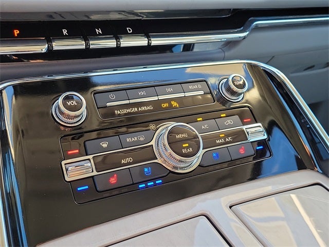 2024 Lincoln Navigator Black Label