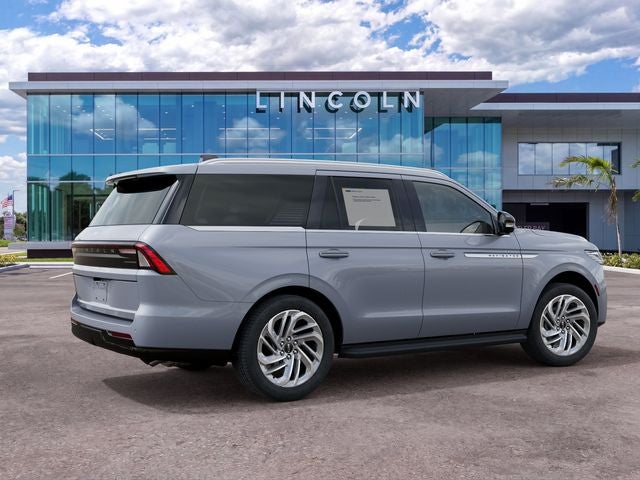 2027 Lincoln Navigator Premiere