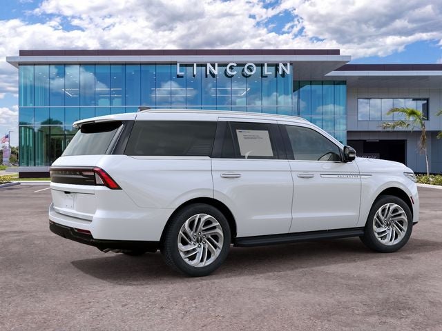 2027 Lincoln Navigator Premiere