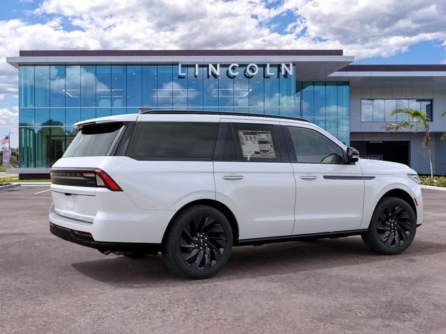 2027 Lincoln Navigator Reserve