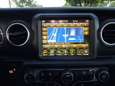 2022 Jeep Gladiator Overland