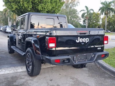 2022 Jeep Gladiator Overland