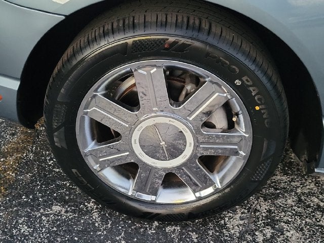 2005 Ford Thunderbird Base