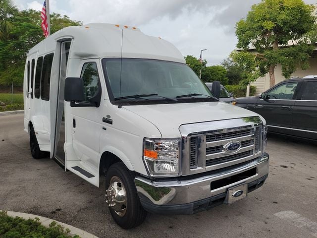 2012 Ford E-350SD Base Cutaway