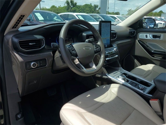 2022 Ford Explorer Platinum