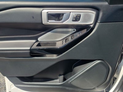 2023 Ford Explorer Platinum