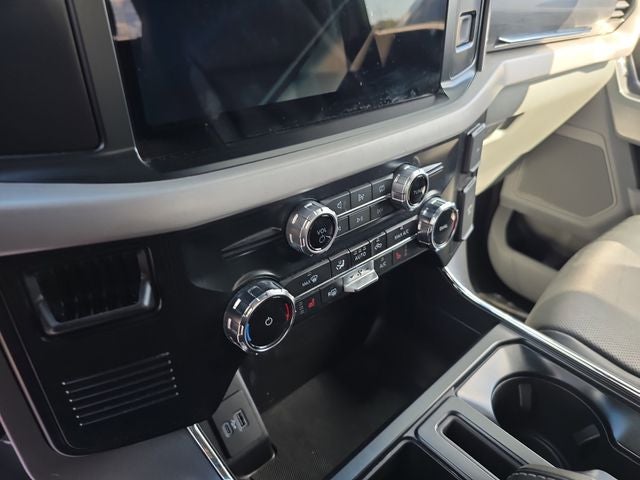 2023 Ford F-150 Lightning XLT