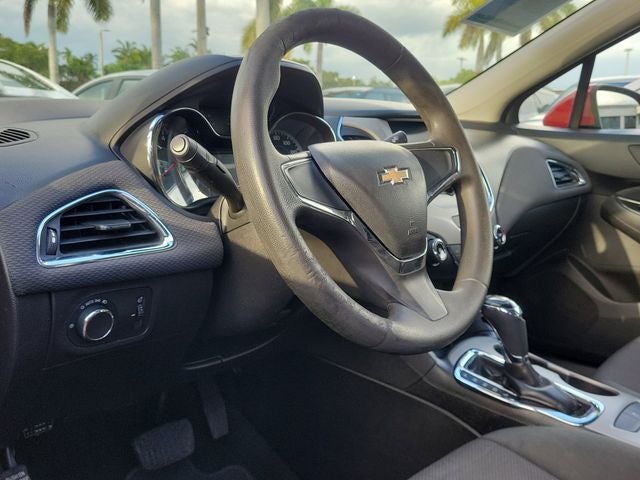 2017 Chevrolet Cruze LS