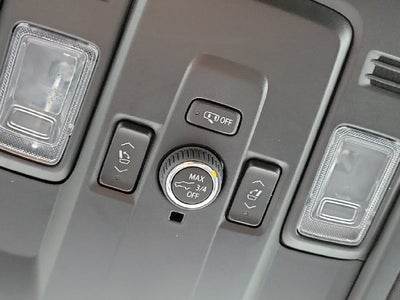 2025 Chevrolet Suburban LT