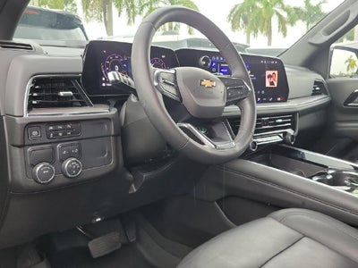 2025 Chevrolet Suburban LT