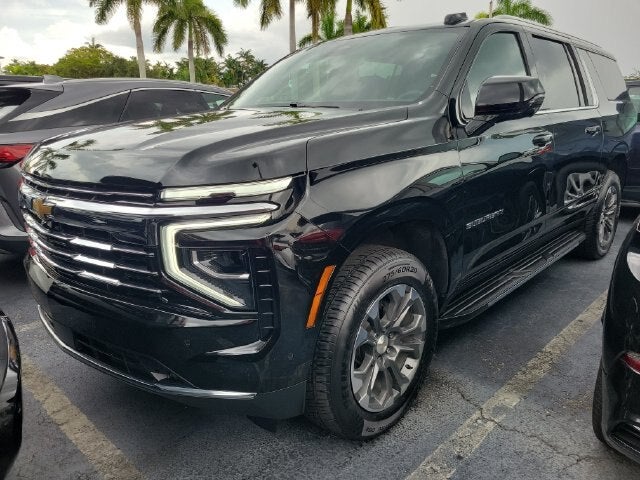 2025 Chevrolet Suburban LT