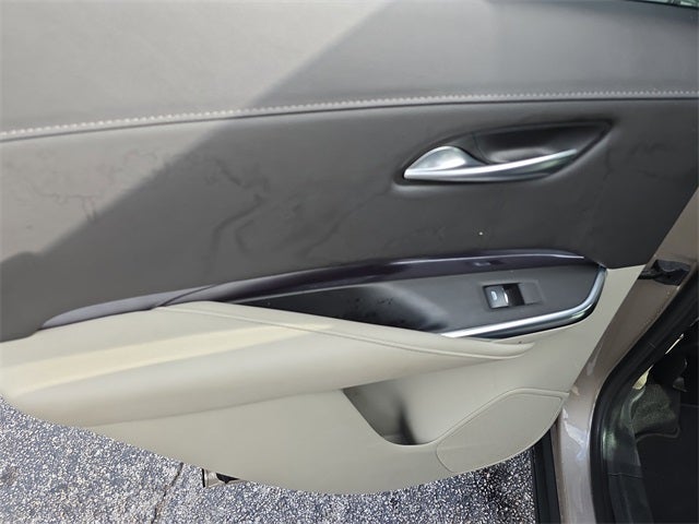 2023 Cadillac XT4 Luxury