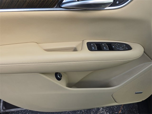 2019 Cadillac XT5 Base