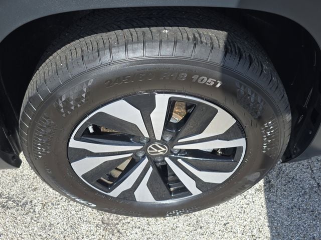 2025 Volkswagen Atlas 2.0T SE