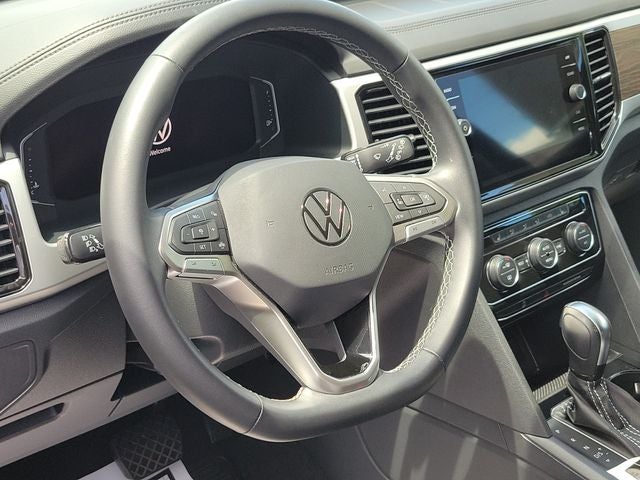 2022 Volkswagen Atlas 2.0T SE w/Technology