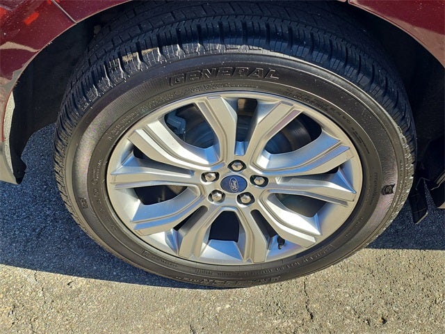 2021 Ford Edge Titanium