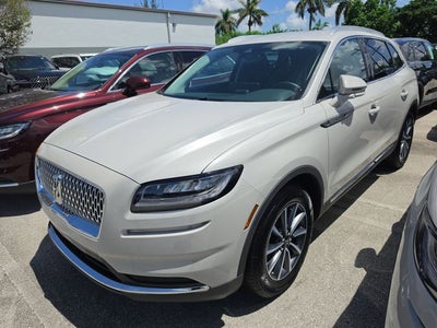 2022 Lincoln Nautilus Standard