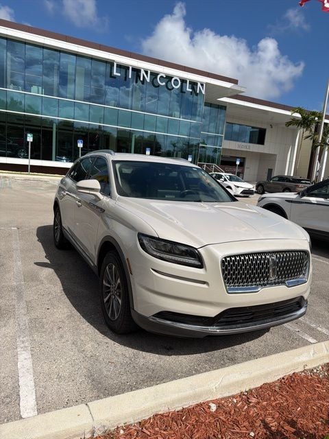 2023 Lincoln Nautilus Standard