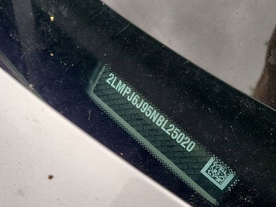 2022 Lincoln Nautilus Standard