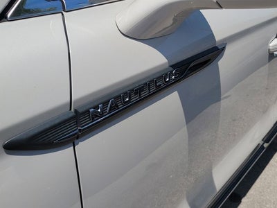 2022 Lincoln Nautilus Standard