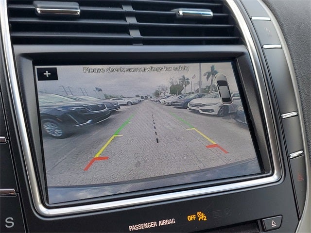 2019 Lincoln Nautilus Select